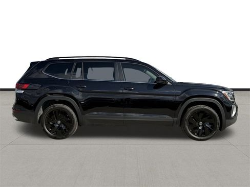 New 2026 Volkswagen Atlas SE image 4