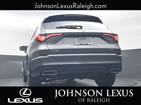 Used 2024 Acura MDX SH-AWD w/ Technology Package image 19