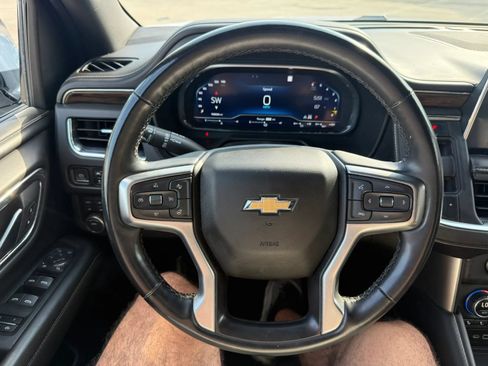 Used 2023 Chevrolet Suburban Premier AWD/4WD image 35