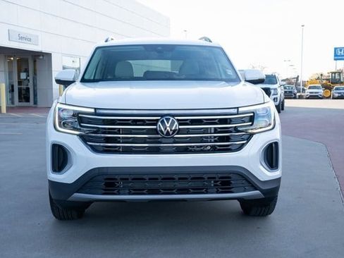 New 2026 Volkswagen Atlas SE image 8