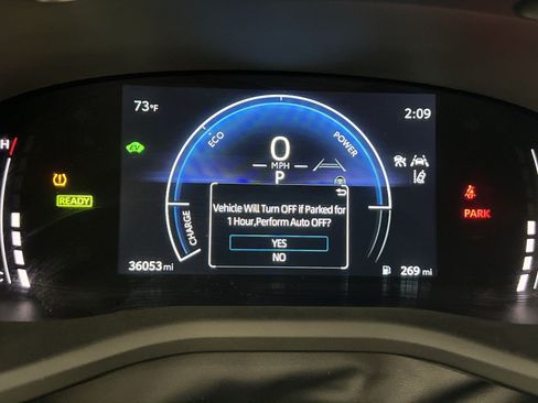 Used 2025 Toyota Camry LE FWD image 18