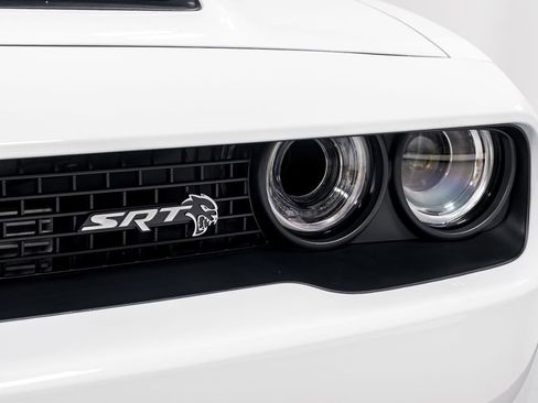 Used 2019 Dodge Challenger SRT Hellcat Redeye image 35