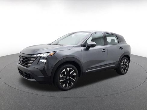 Used 2026 Nissan Kicks SV w/ Cold Weather Package AWD/4WD image 3