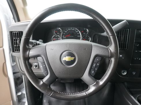 Used 2021 Chevrolet Express 3500 w/ Driver Convenience Package RWD image 12