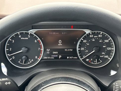 Used 2023 Nissan Rogue SV image 18