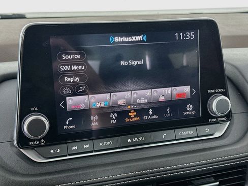 Used 2023 Nissan Rogue SV FWD image 21
