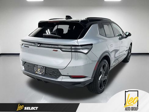 Used 2026 Chevrolet Equinox EV RS w/ Convenience Package II FWD image 8