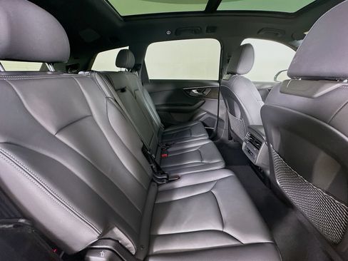 Used 2025 Audi Q7 3.0T Premium Plus AWD/4WD image 43