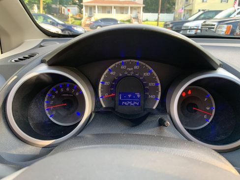 Used 2013 Honda Fit image 21