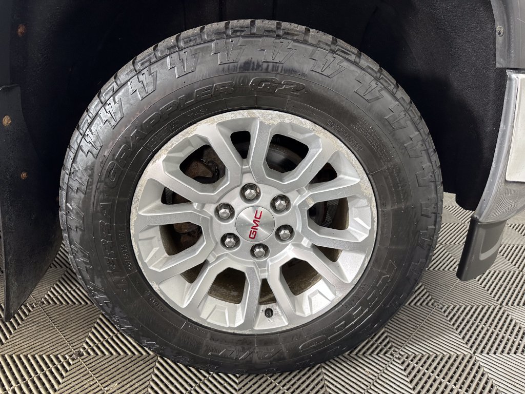 Used 2015 GMC Sierra 1500 SLE w/ SLE Value Package AWD/4WD image 28