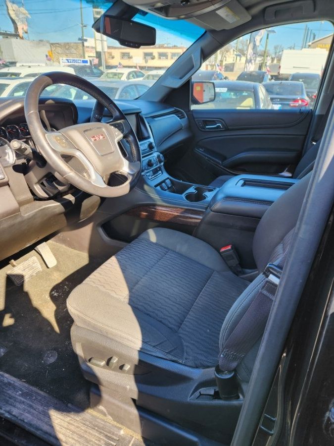 Used 2017 GMC Yukon SLE w/ SLE Value Package AWD/4WD image 6