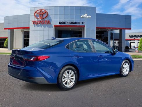Used 2025 Toyota Camry LE w/ Convenience Package FWD image 7