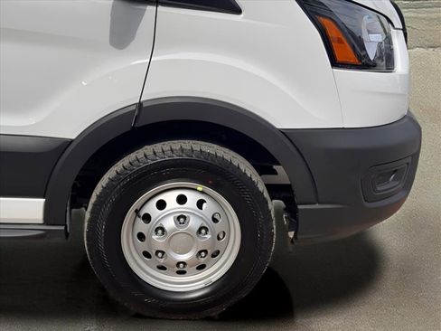 New 2025 Ford Transit 350 148 Low Roof image 18