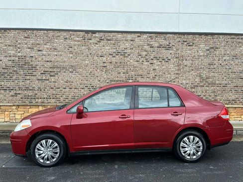Used 2009 Nissan Versa 1.8 S w/ PWR Pkg FWD image 2