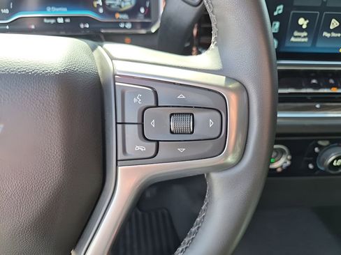 Used 2023 Chevrolet Silverado 1500 LT image 34