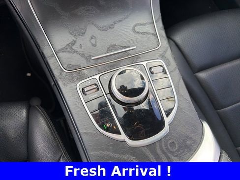 Used 2019 Mercedes-Benz C 300 C 300 image 8