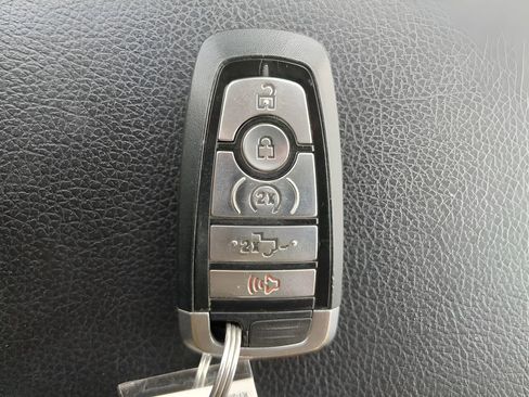 Used 2021 Ford F250 Lariat w/ Lariat Ultimate Package image 34