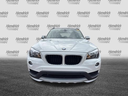 Used 2015 BMW X1 sDrive28i RWD image 3