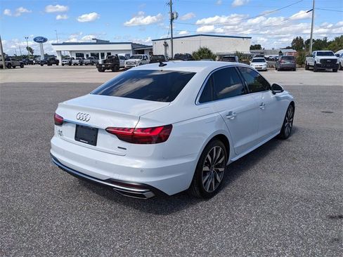 Used 2022 Audi A4 2.0T Premium Plus w/ Premium Plus Package image 4