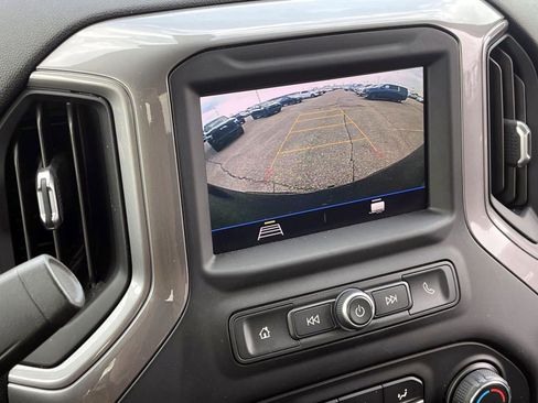 Used 2021 Chevrolet Silverado 1500 Custom image 25