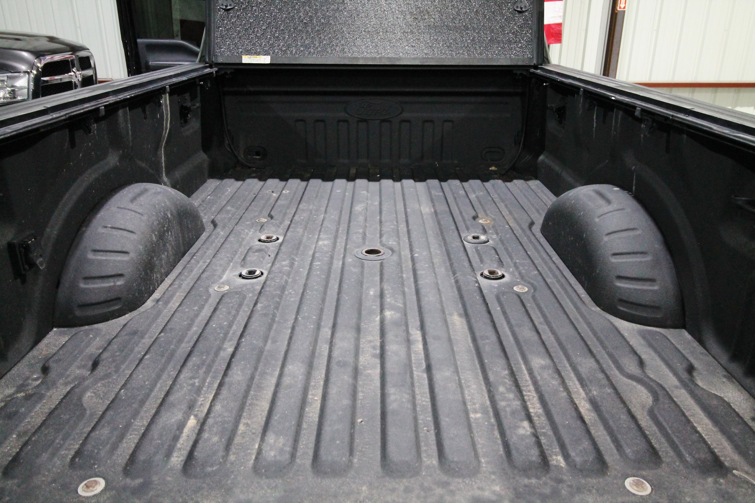 Used 2019 Ford F350 Platinum w/ Platinum Ultimate Package AWD/4WD image 11