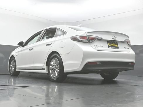 Used 2016 Hyundai Sonata SE FWD image 3