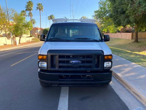 Used 2013 Ford E-250 and Econoline 250 w/ PWR Group image 8