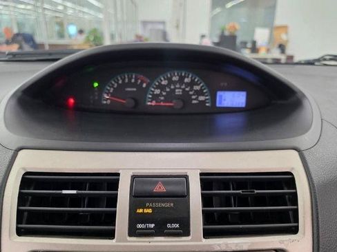 Used 2012 Toyota Yaris Sedan FWD image 14