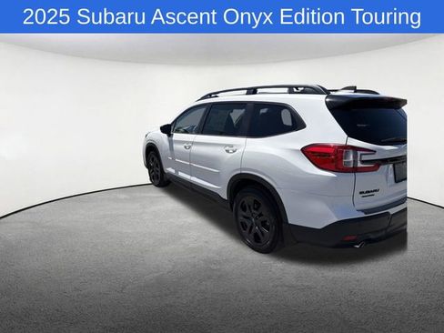 Certified 2025 Subaru Ascent Bronze Edition w/ Onyx Package AWD/4WD image 15