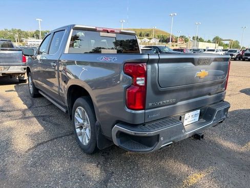 Used 2021 Chevrolet Silverado 1500 LTZ w/ LTZ Convenience Package II AWD/4WD image 6