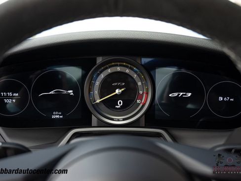 Used 2024 Porsche 911 GT3 RWD image 22