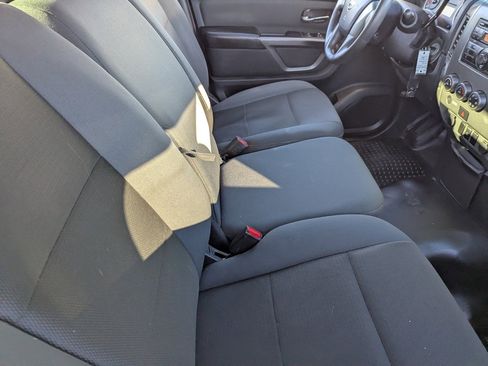 Used 2015 Nissan Titan S image 12