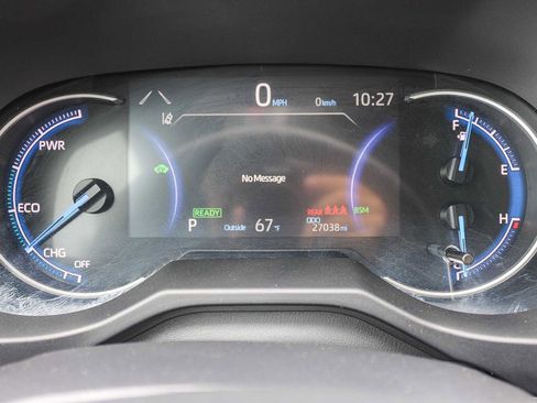 Used 2025 Toyota RAV4 XLE AWD/4WD image 24