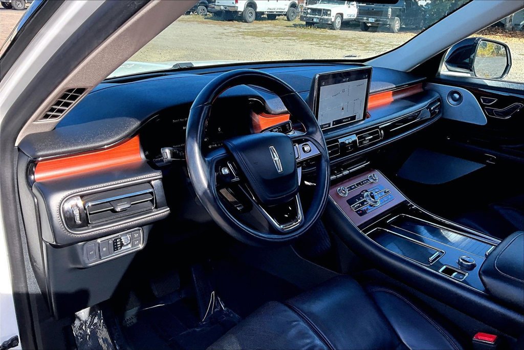 Used 2020 Lincoln Aviator Reserve w/ Equipment Group 202A AWD/4WD image 18