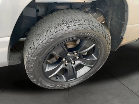 Used 2020 RAM 1500 Big Horn AWD/4WD image 22