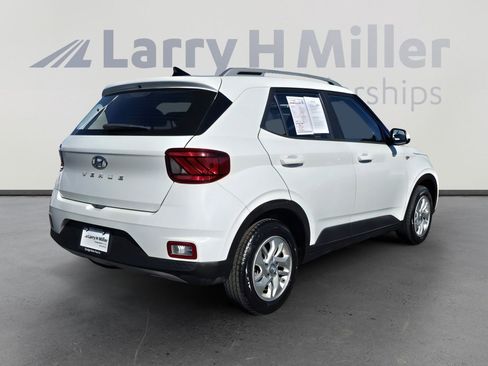 Used 2020 Hyundai Venue SEL w/ Convenience Package image 5