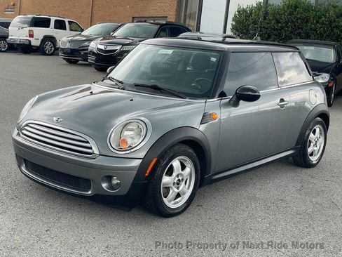 Used 2010 MINI Cooper Hardtop image 3