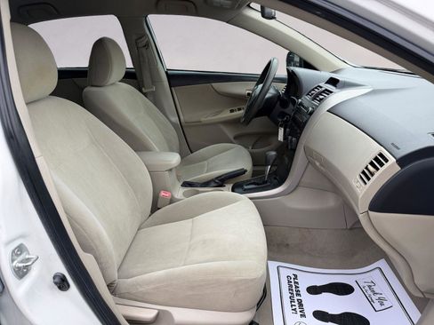 Used 2012 Toyota Corolla S image 15