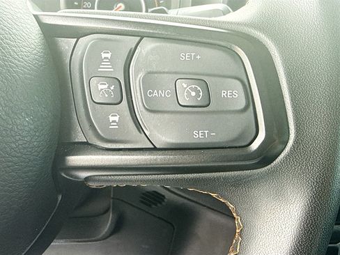 Used 2024 Jeep Wrangler Unlimited Sport AWD/4WD image 35