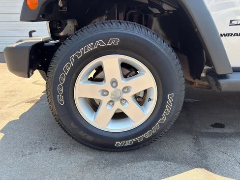 Used 2014 Jeep Wrangler Sport w/ Quick Order Package 24S AWD/4WD image 35