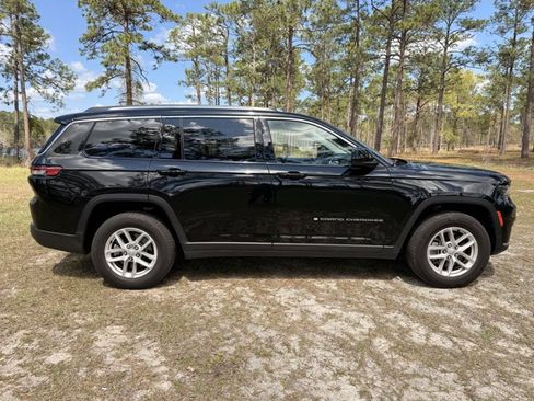 Used 2023 Jeep Grand Cherokee L Laredo image 6