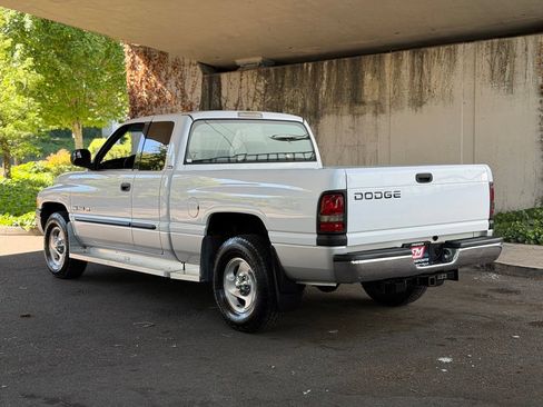 Used 2001 Dodge Ram 1500 Truck 2WD Quad Cab image 4