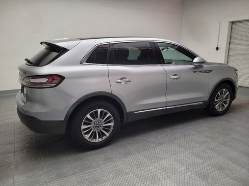 Used 2020 Lincoln Nautilus Reserve FWD image 10