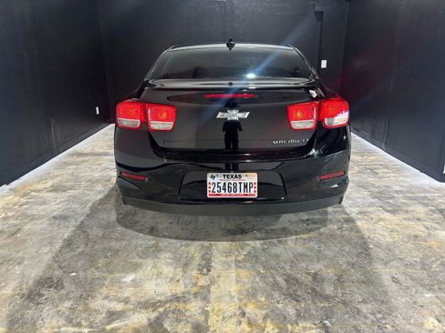 Used 2016 Chevrolet Malibu LT w/ Power Convenience Package image 6