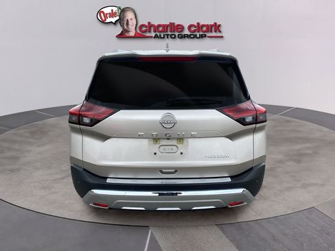 Used 2022 Nissan Rogue Platinum w/ Head-Up Display Package FWD image 5