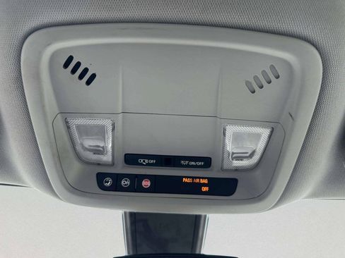 Used 2016 Chevrolet Malibu LT FWD image 29