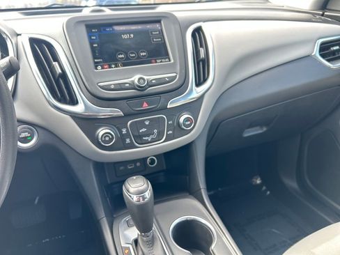 Used 2019 Chevrolet Equinox LS image 11