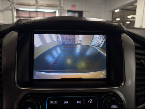 Used 2018 Chevrolet Suburban Premier AWD/4WD image 31