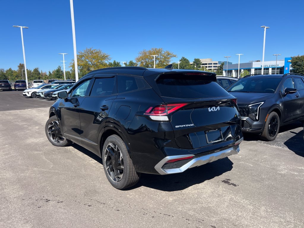 Certified 2024 Kia Sportage SX AWD/4WD image 6