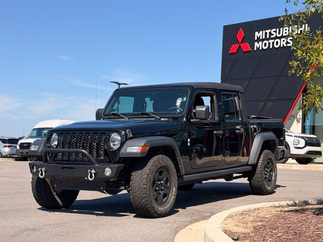 Used 2023 Jeep Gladiator Sport AWD/4WD image 8